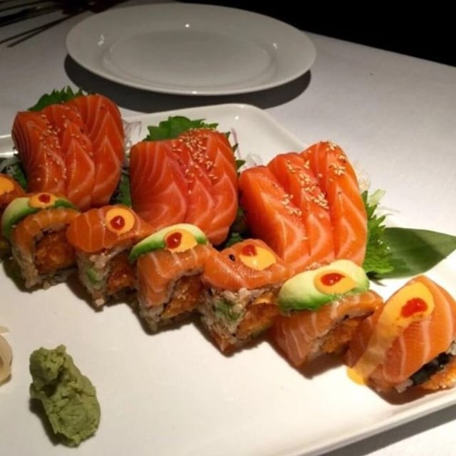 Angry Salmon Roll.